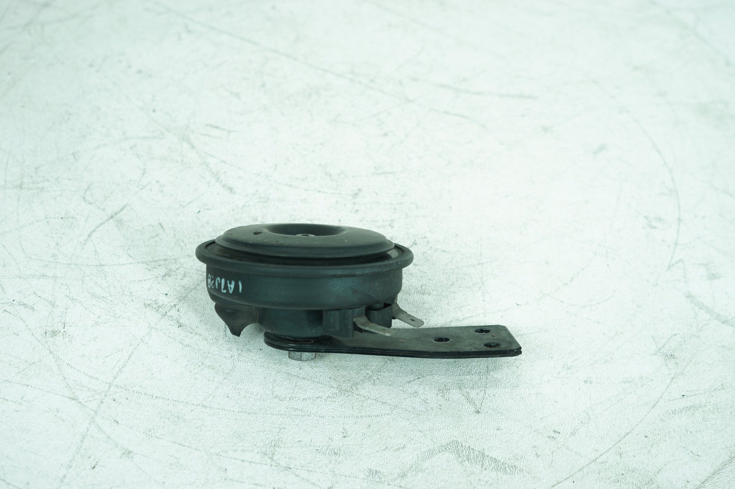 2007 - 2013 Harley-Davidson Sportster Low Signal Horn Klaxon Beep 69043-96B