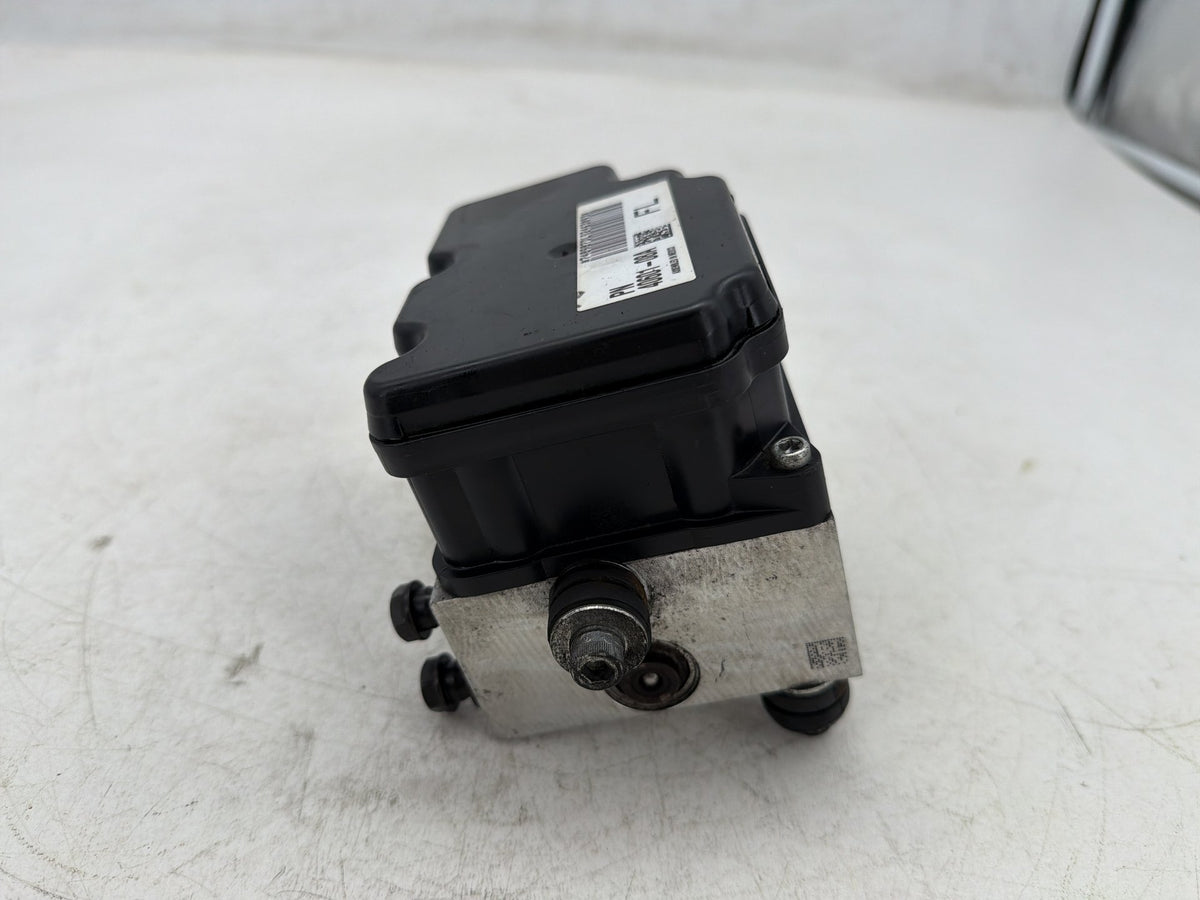 2010 Harley Electra Glide Touring Ultra OEM ABS Brake Pump & Control Module