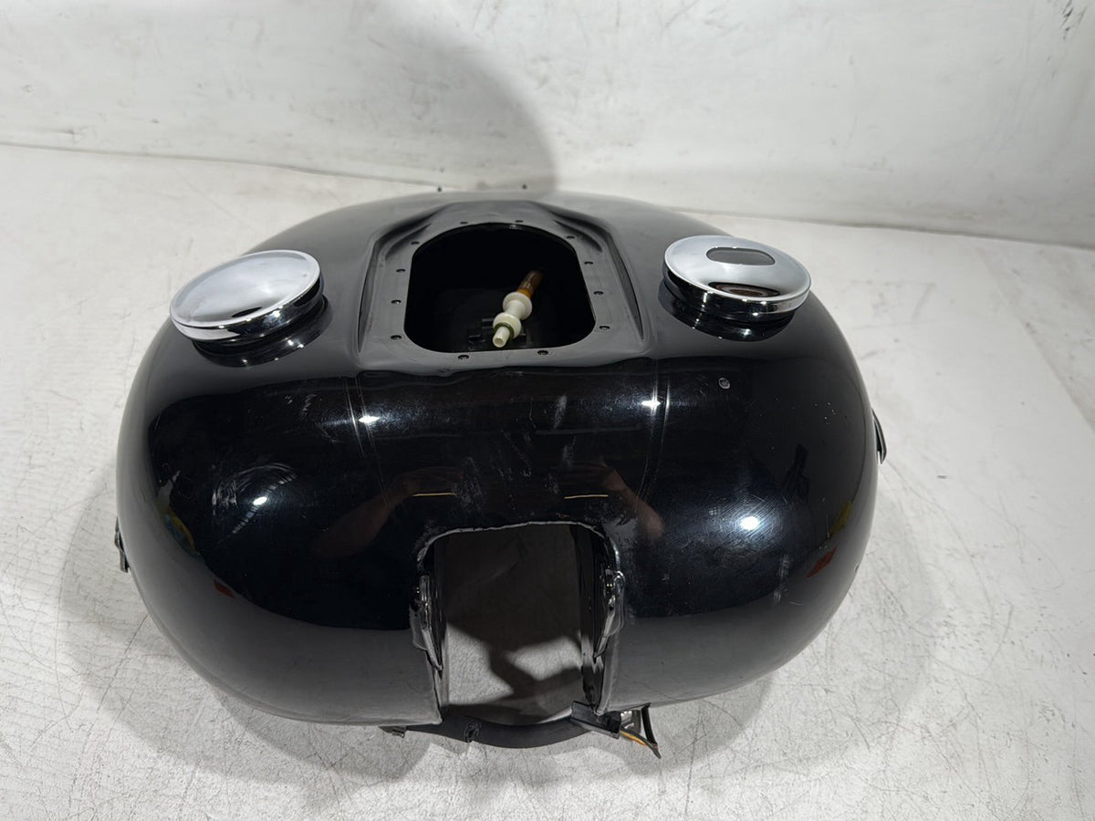2009 Harley Dyna Street Bob FXDB OEM Fuel Gas Tank Gasoline Reservoir