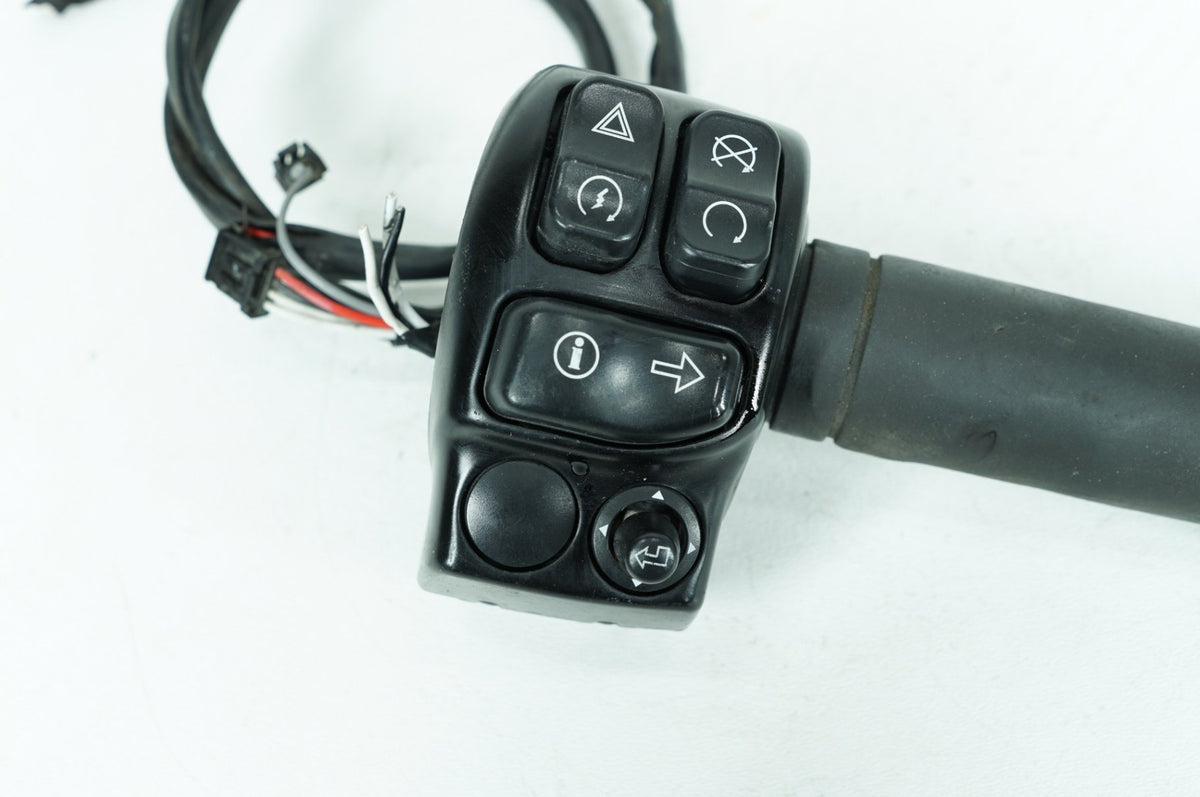 2019 Harley FLHX Street Glide OEM Right Engine Start Kill Switch Control
