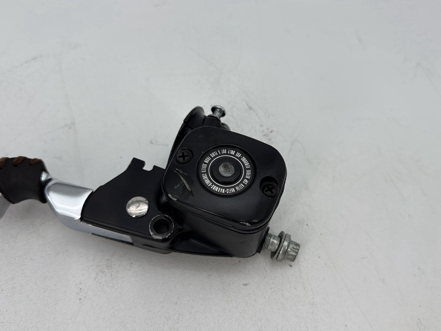 2004 Harley Softail FLSTC Heritage Classic OEM Front Right Brake Lever Master Cylinder