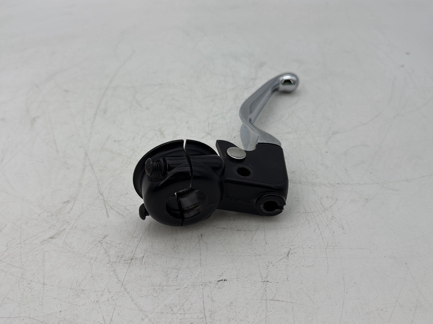 2005 Harley Touring FLHRCI Road King Classic OEM Front Left Hand Clutch Control Lever