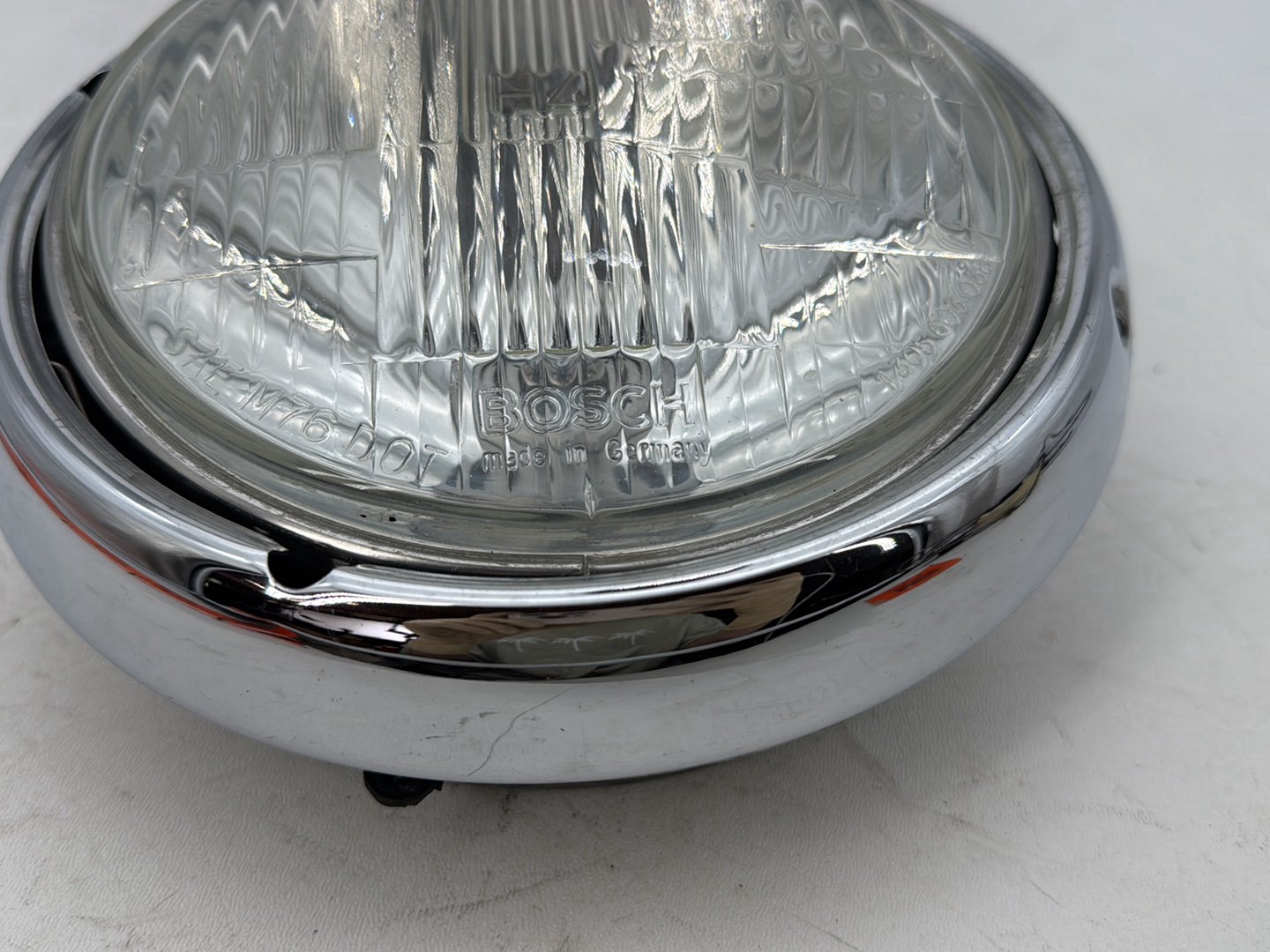 1999 - 2006 Harley-Davidson Touring Road King Police Headlight Headlamp Head Light Halogen  	67702-81A