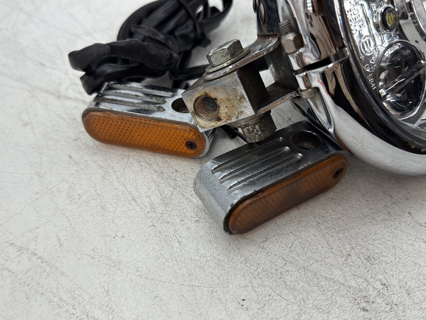 1998 Harley Softail Custom FXSTC OEM Headlight Headlamp Head Lamp Light LED
