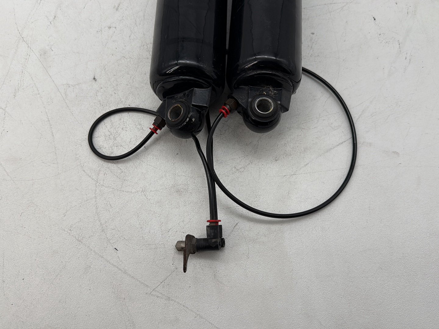 2006 Harley Touring Electra Glide Classic Rear Left Right Shock Absorbers 13"