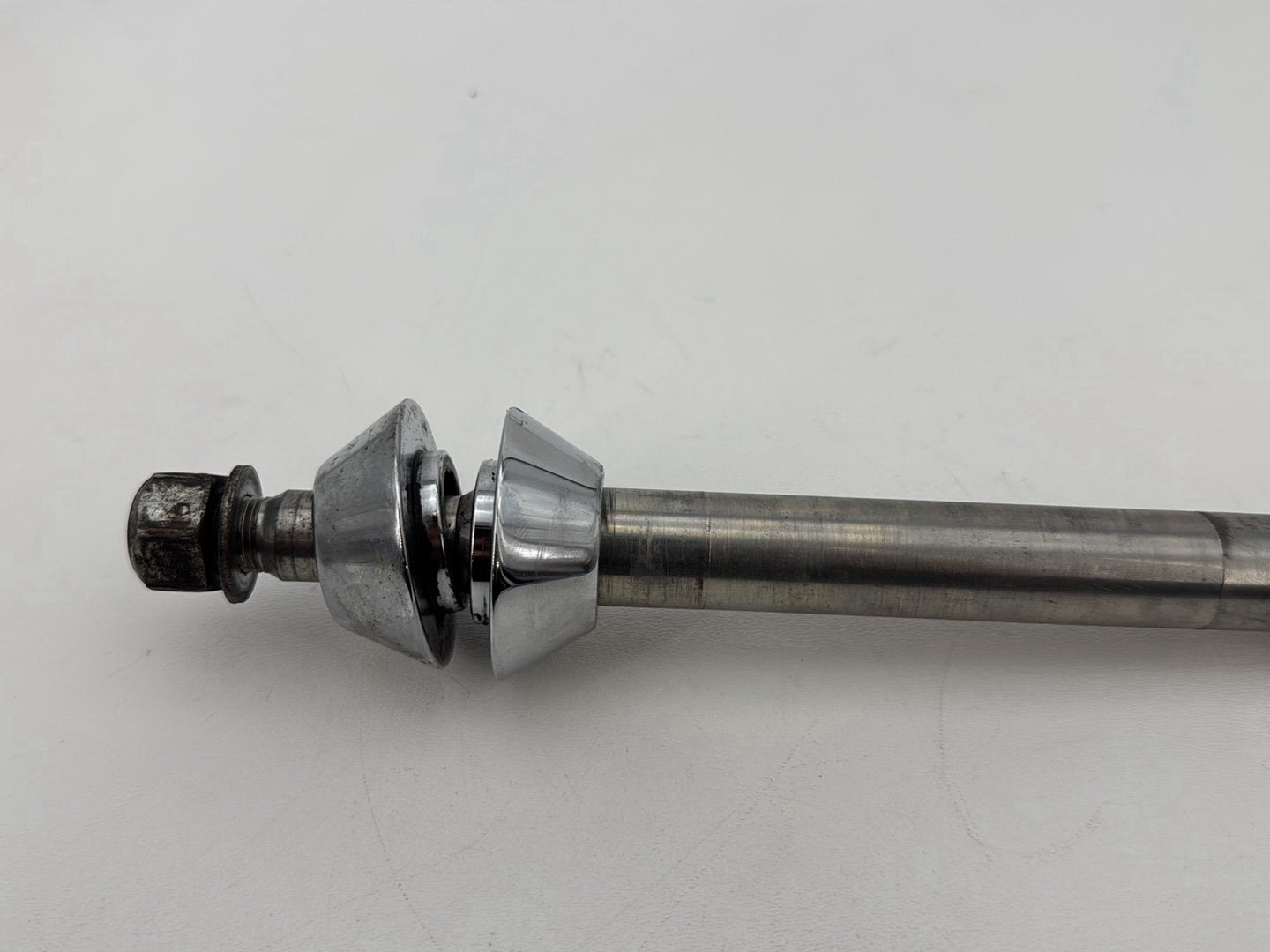 2013 Harley Street Glide Touring FLHX OEM Front Wheel Axle Bolt Shaft
