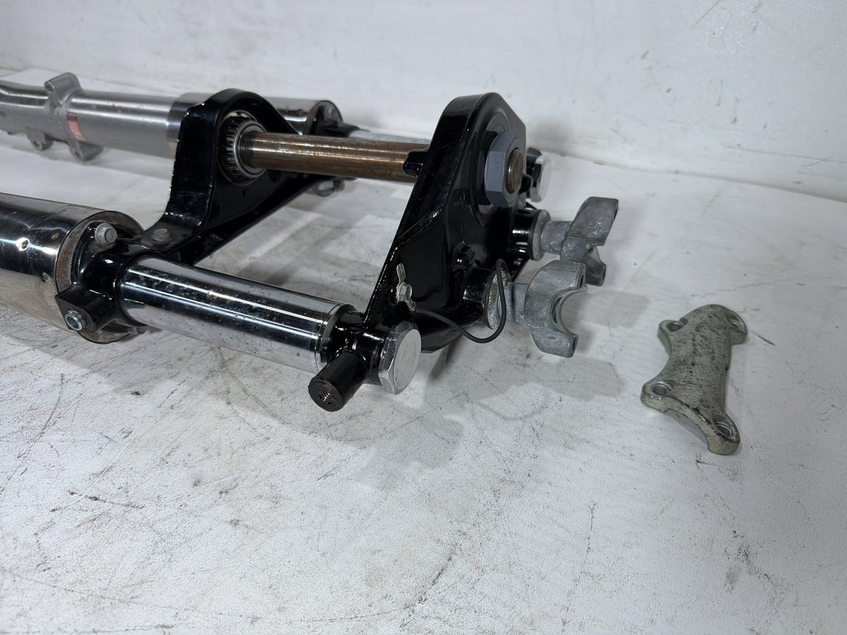 09 Harley Street Glide Touring OEM Front Triple Tree Set LH RH Fork Legs Sliders