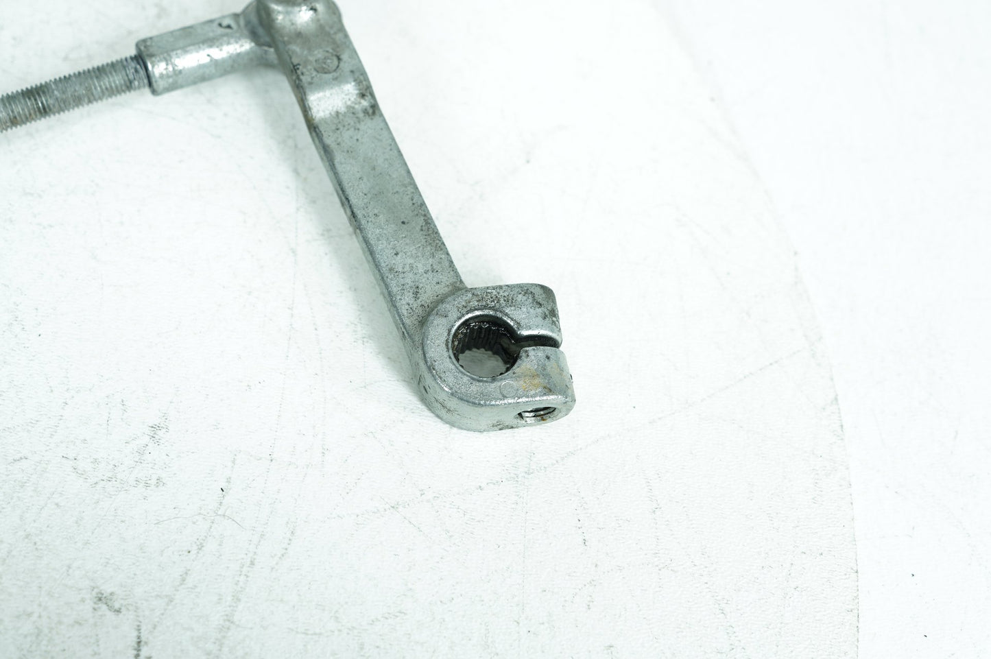 1999 - 2006 Harley-Davidson Dyna Low Rider Gear Shifter Lever Arm w/ Rod linkage  	33849-97