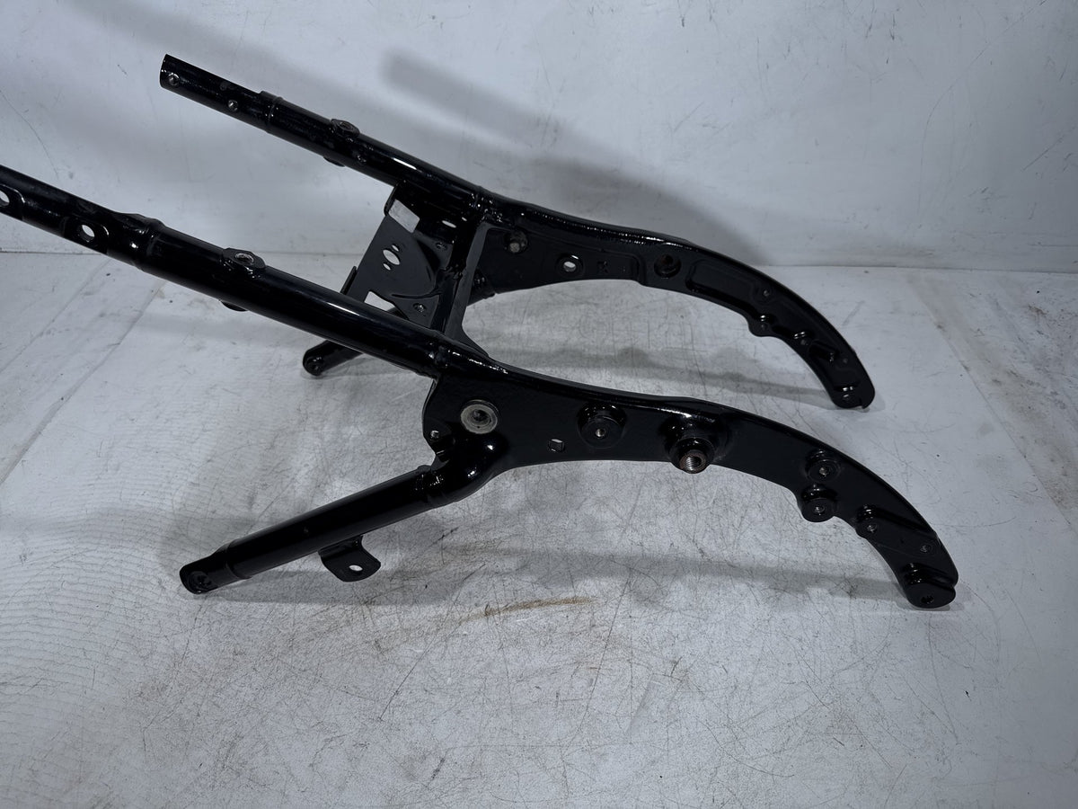 2013 Harley Electra Glide Touring OEM Rear Back Sub Frame Rail Bar 48079-09BHP