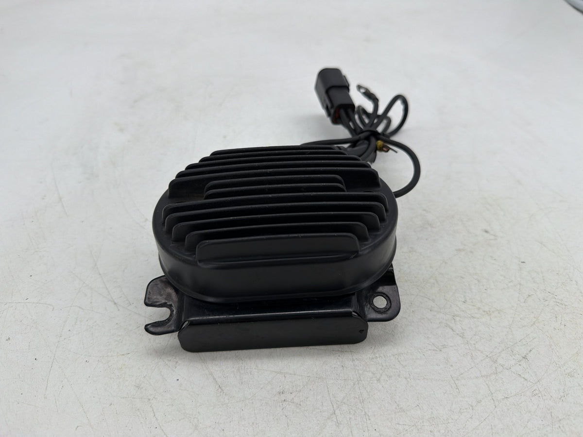 2006 Harley Softail Deuce FXSTDI OEM Voltage Regulator Rectifier