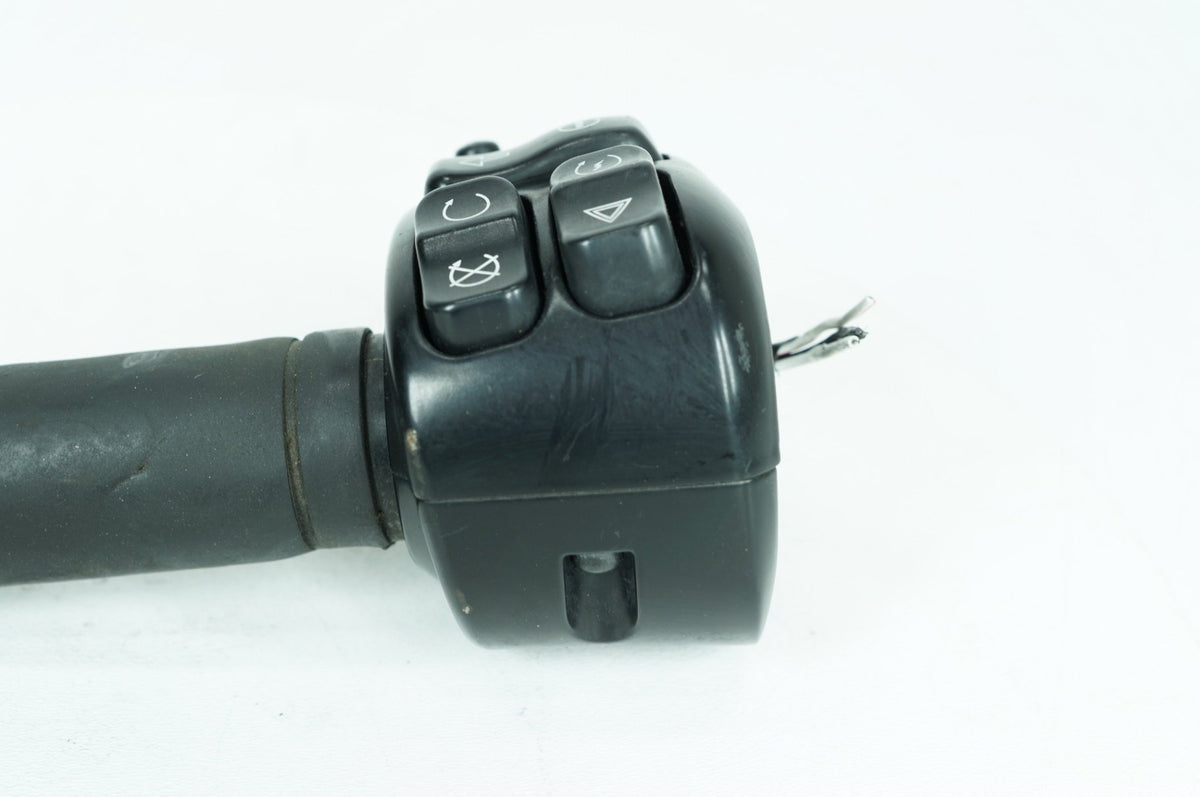 2019 Harley FLHX Street Glide OEM Right Engine Start Kill Switch Control