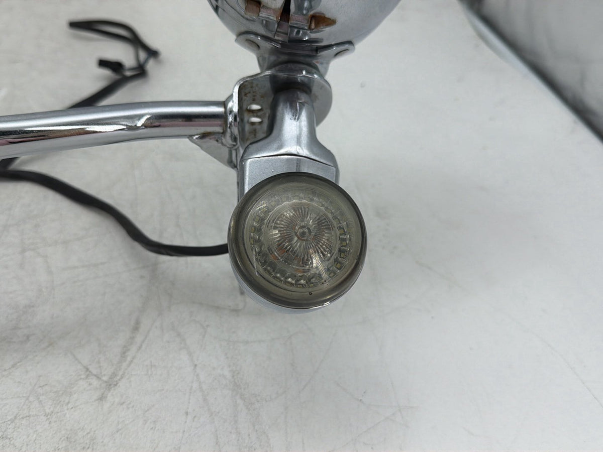 2006 Harley Electra Glide Touring Ultra FLHTCUI OEM Front Turn Signal Indicators Aux Light Bar