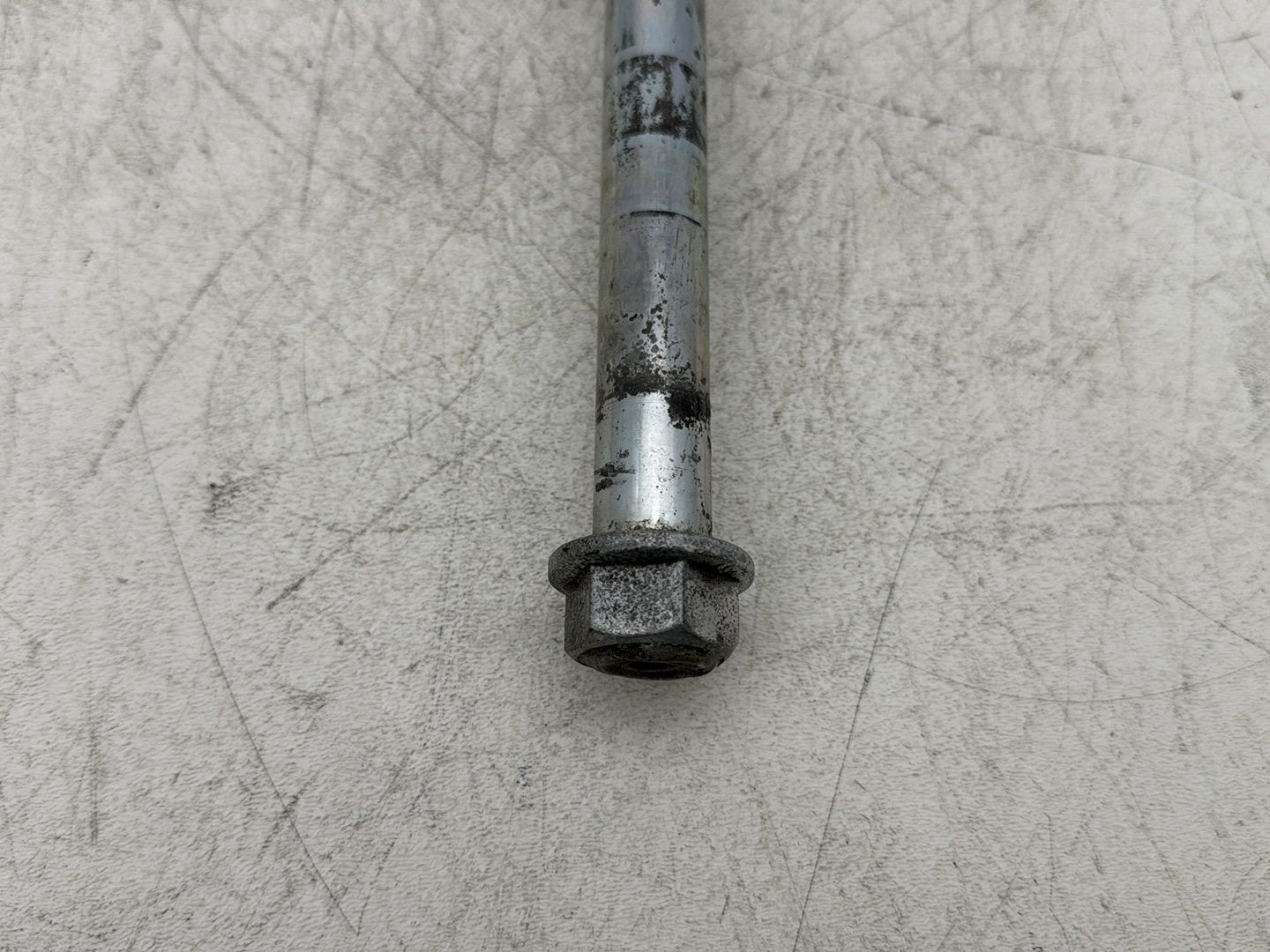 2004 Harley Dyna Super Glide FXDI OEM Rear Wheel Axle Bolt Shaft