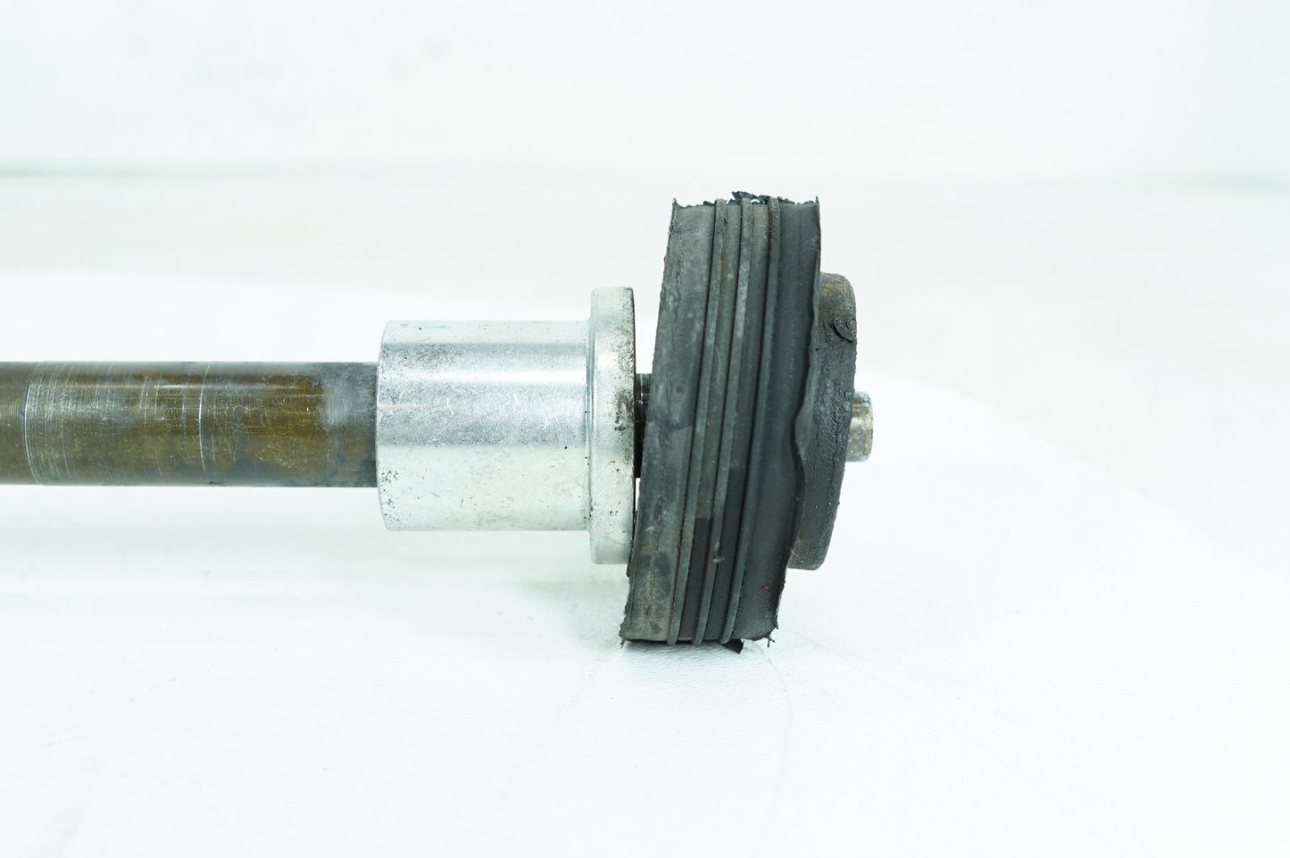 1999 - 2006 Harley-Davidson Touring Electra Police Rear Fork Swingarm Pivot Bolt Shaft 47505-02