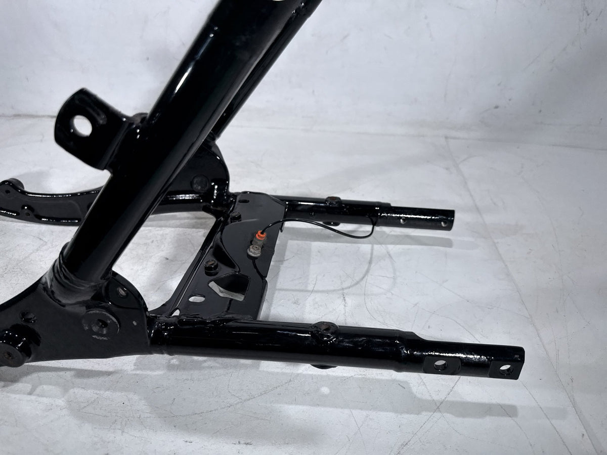 2011 Harley Electra Touring Police OEM Rear Back Sub Frame Rail Bar 48079-09BHP