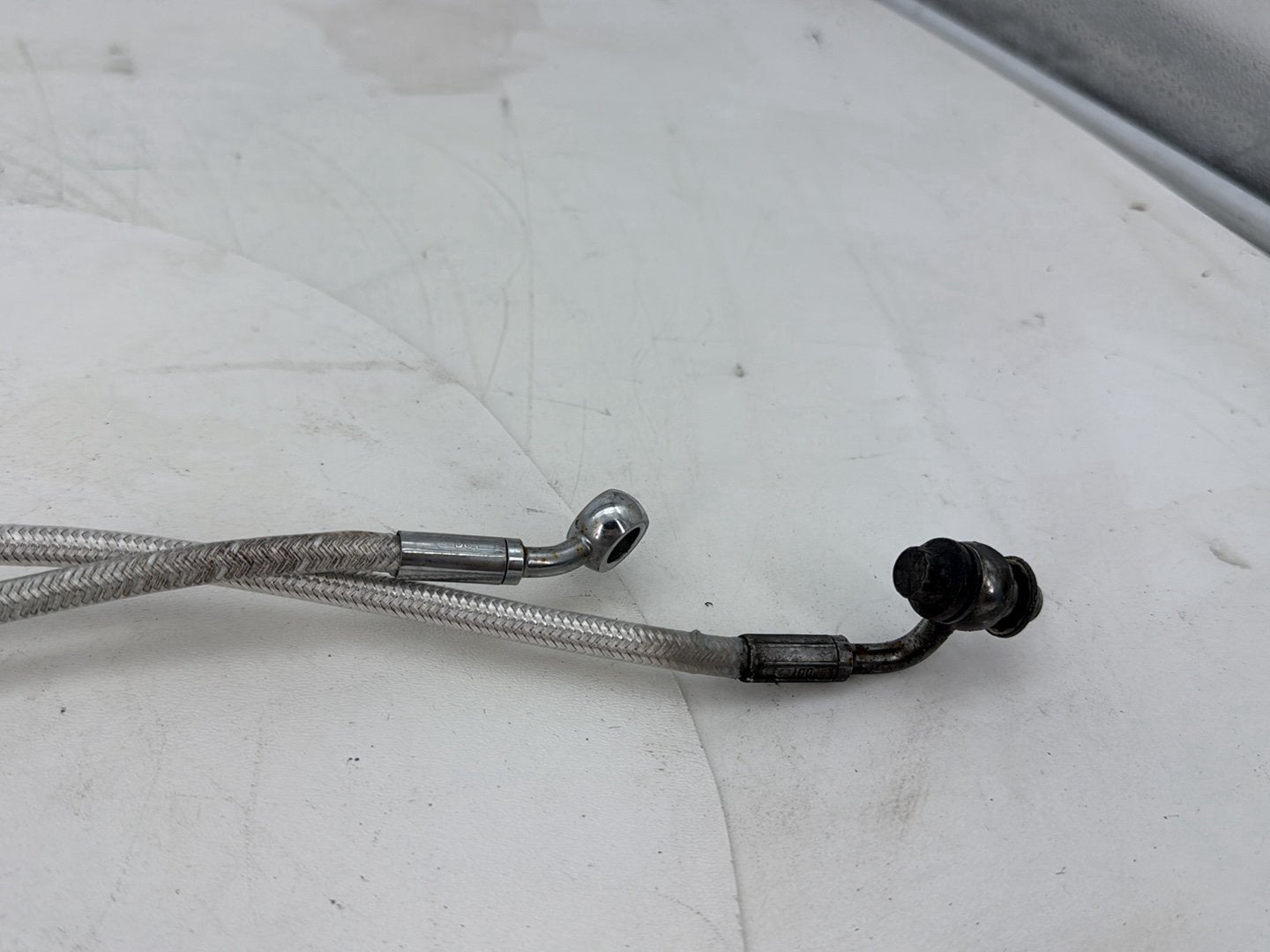 2005 Harley Road Glide Touring FLTRI OEM Front Brake Hose Line Pipe