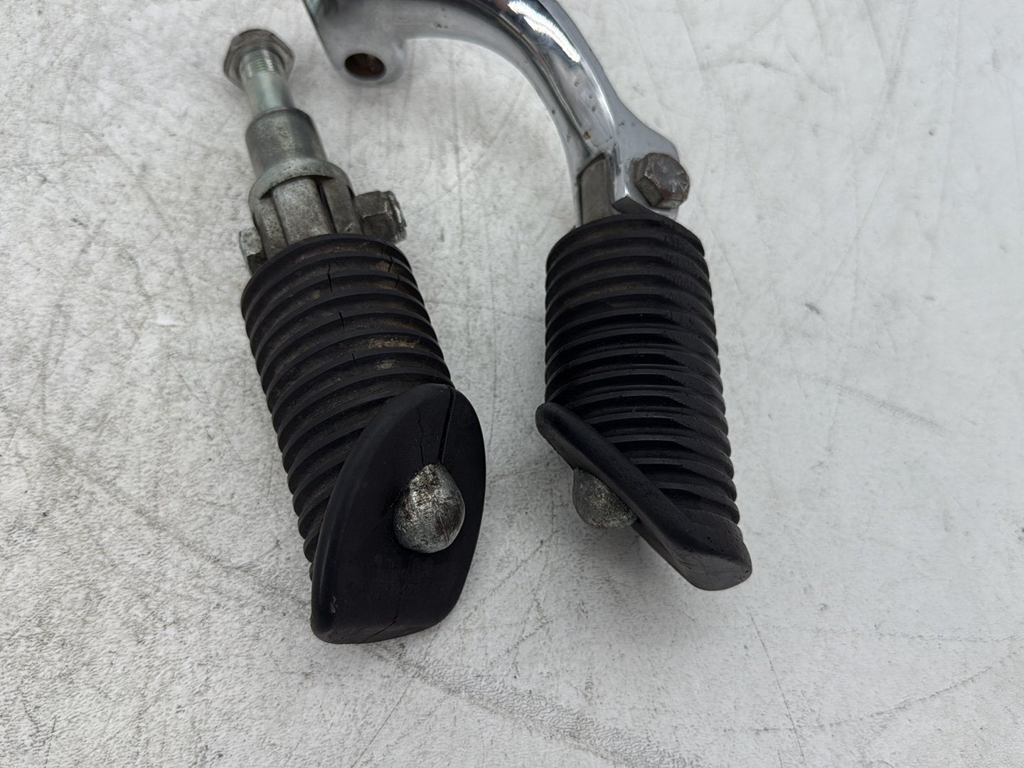 1997 Harley Sportster 1200 Custom XL1200C OEM Left & Right Step Foot Rest Pegs