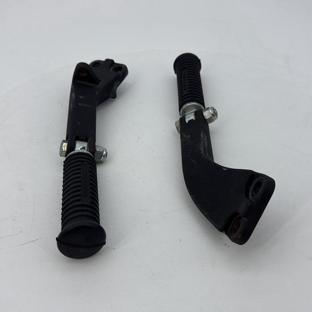 2007 - 2012 Harley-Davidson Dyna Super Glide Passenger Left & Right Foot Pegs 49224-06A