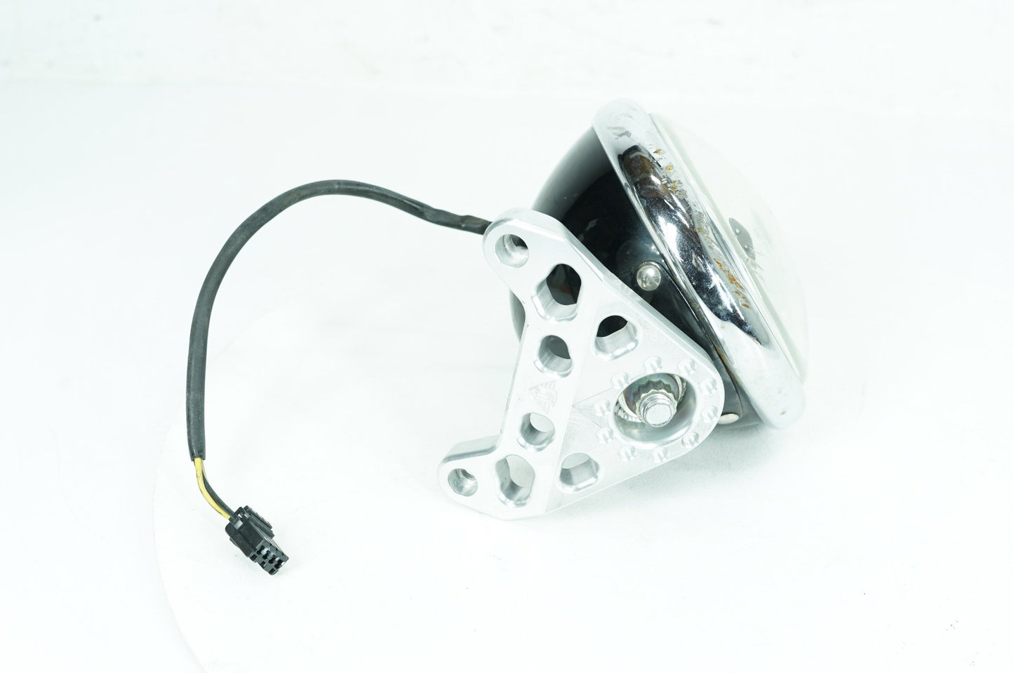 2004 - 2022 Harley-Davidson Sportster 883 Headlight Headlamp Head Light Halogen 69774-07
