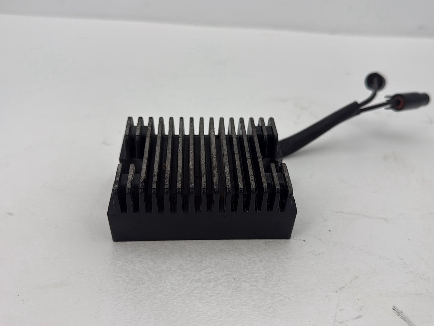2003 Harley Sportster XL1200C 1200 Custom Anniversary OEM Voltage Regulator Rectifier