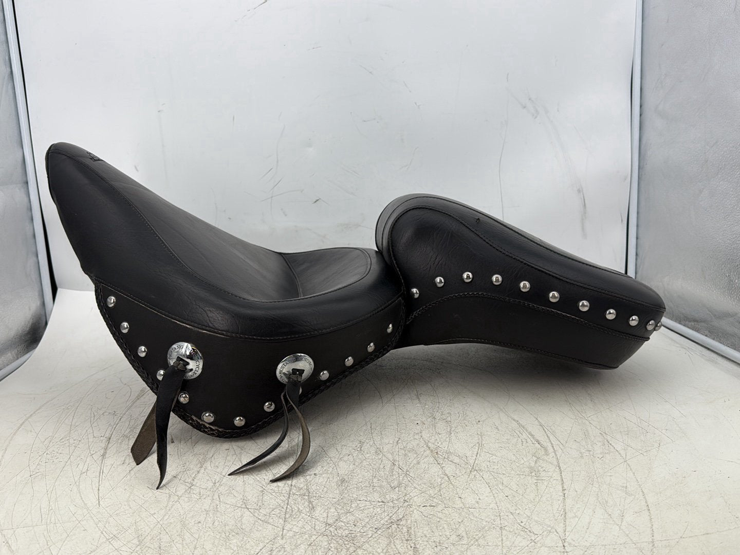 2000 Harley Softail FLSTC Heritage Classic OEM Passenger Rider Driver Seat Saddle
