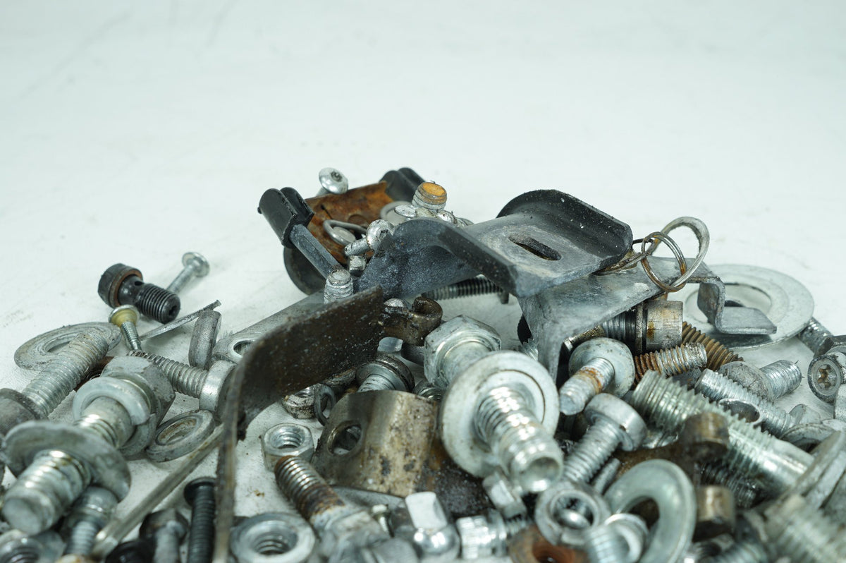2012 Harley-Davidson Touring FLHTK - Hardware Bolts Nuts & Brackets