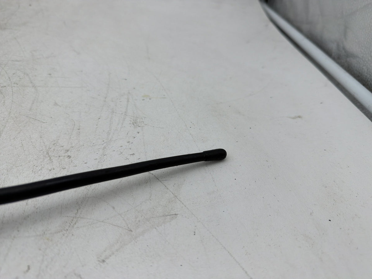 2010 Harley Electra Glide Touring Ultra OEM Audio Radio Antenna Mast FM AM