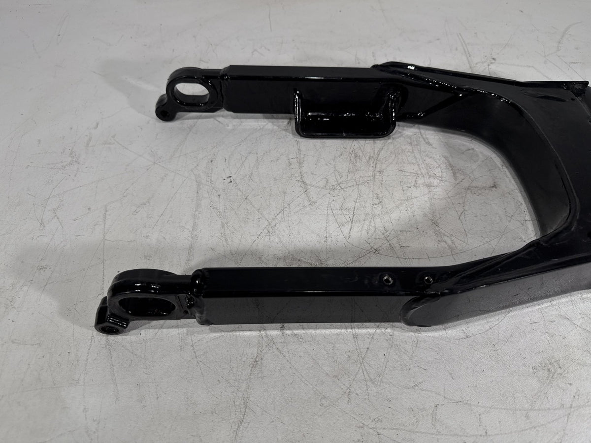 2007 Harley Electra Touring CVO Screamin Eagle OEM Rear Fork Swingarm Swing Arm
