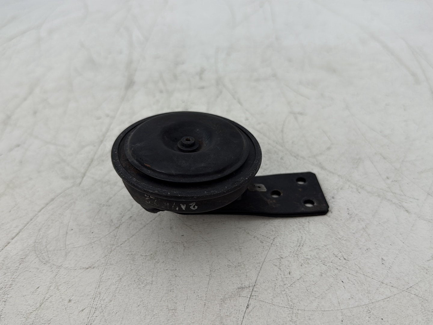 2008 Harley Sportster XL883L 883 Low OEM Signal Horn Klaxon Beep 69043-96B