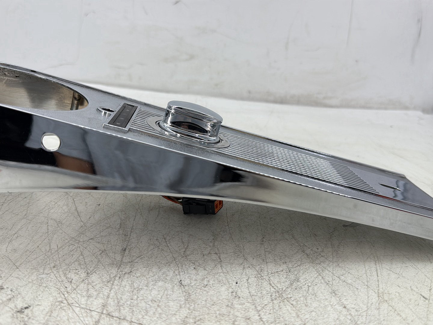 2006 Harley Road King Touring FLHRCI Classic OEM Fuel Gas Tank Dash Console NOKey