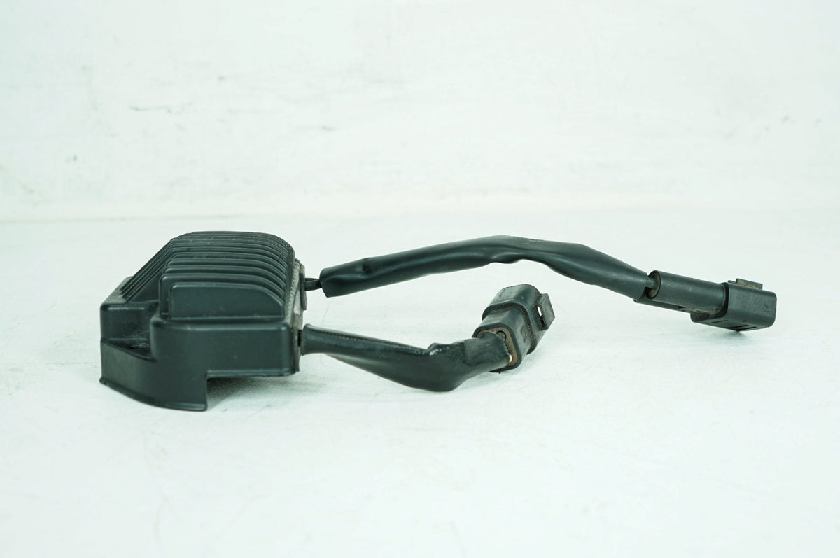 2004 Harley Dyna FXDWG Wide Glide OEM Voltage Regulator Rectifier