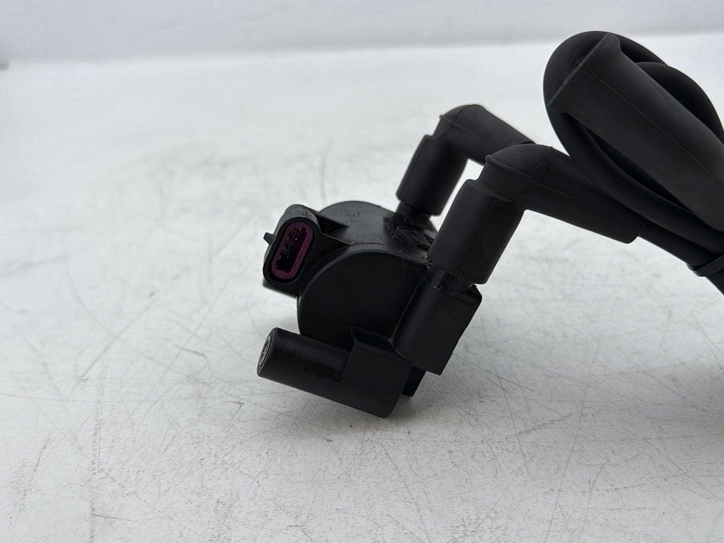 2014 Harley Street Glide Touring FLHXS OEM Ignition Coil Spark Igniter