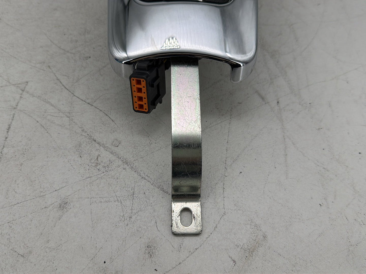 2011 Harley Electra Glide Touring Ultra OEM Fuel Gas Tank Dash Console NOKey