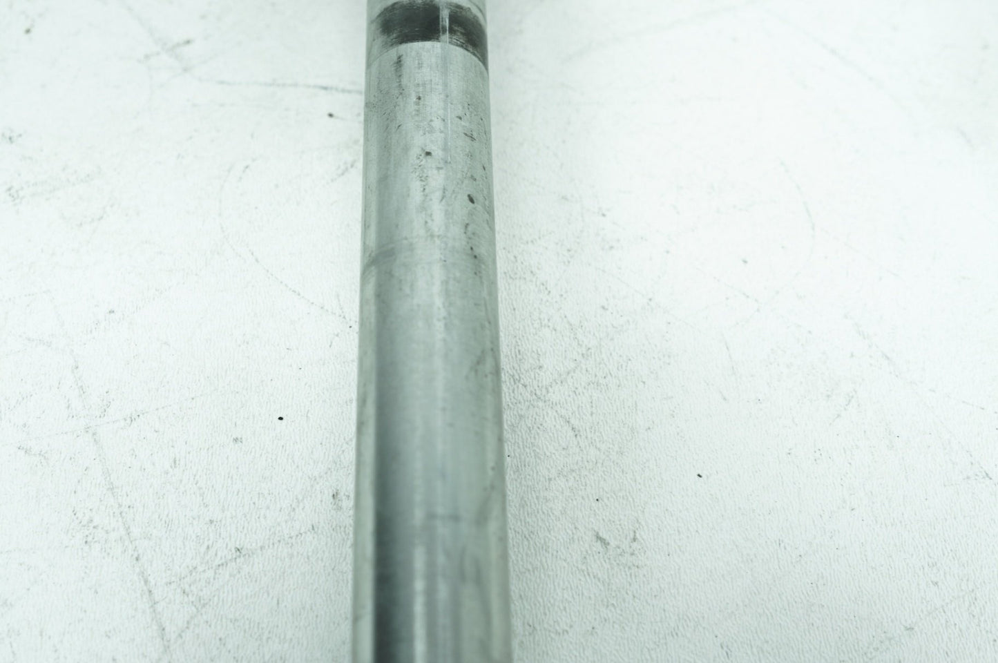 2009 - 2016 Harley-Davidson Touring Road King Classic Rear Wheel Axle Bolt Shaft 41056-09