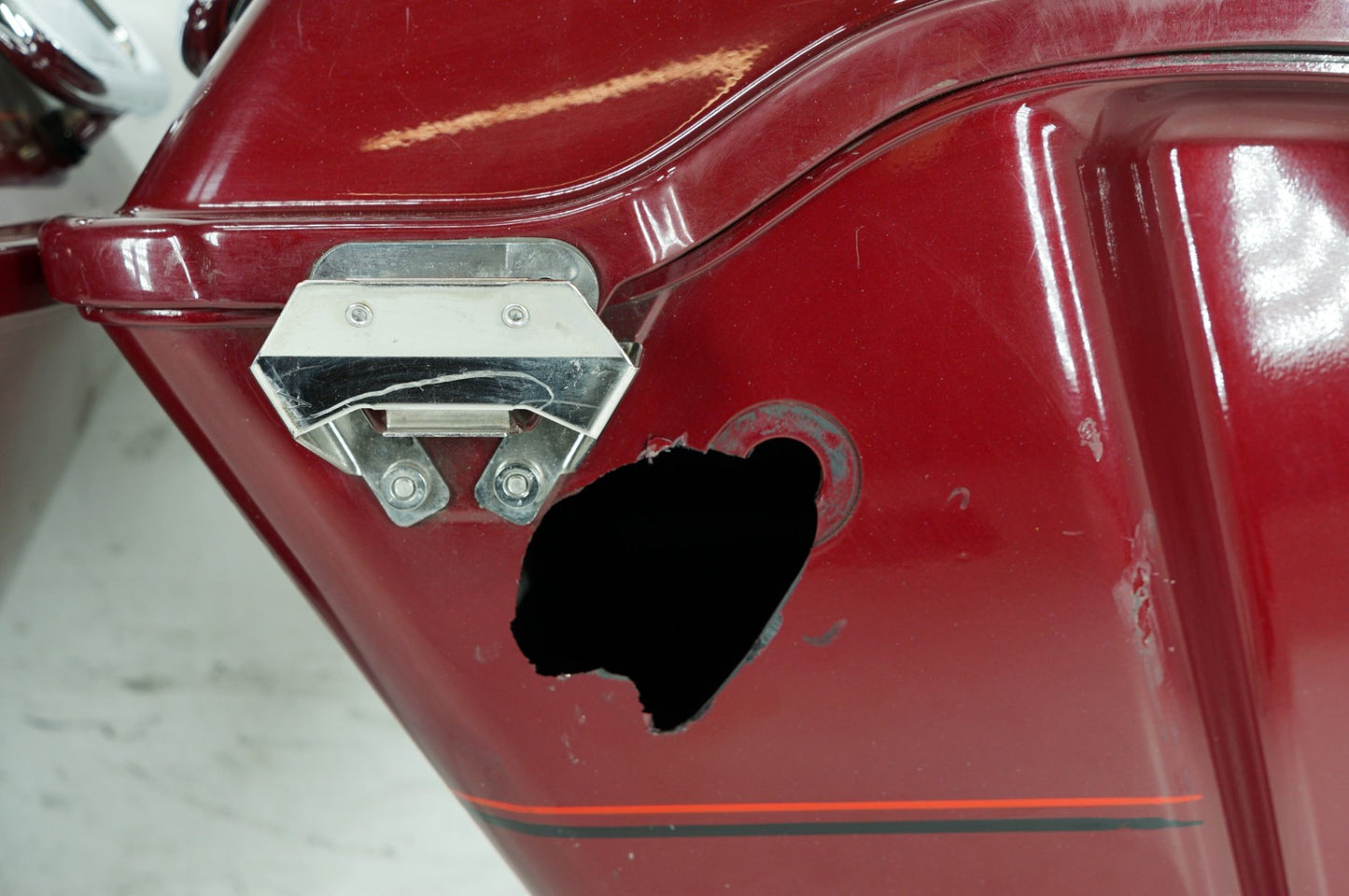1999 - 2006 Harley-Davidson Touring Electra Glide Ultra Left Right Saddlebags Luggage NOKey 90752-93