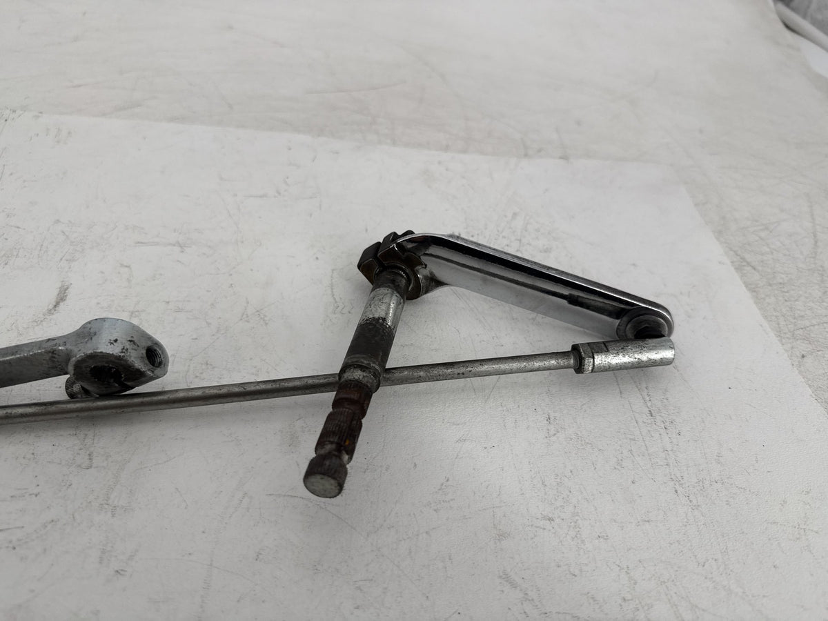 2013 Harley Street Glide Touring FLHX OEM Gear Shifter Lever Arm w/ Rod linkage