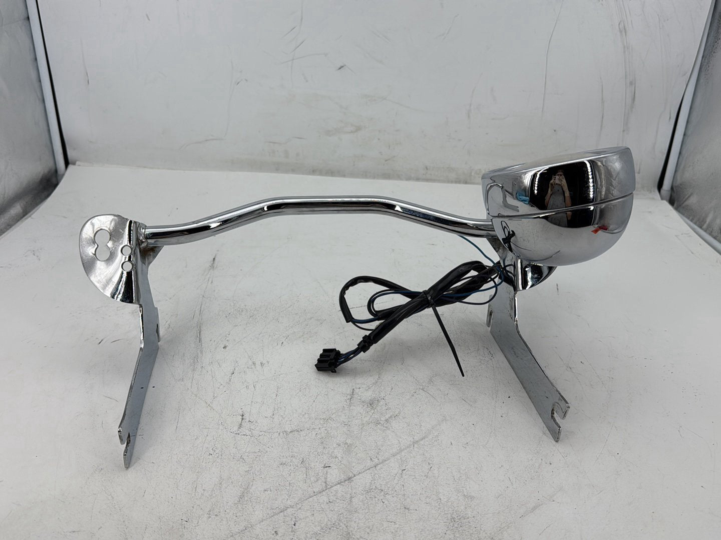 2003 Harley Electra Glide Touring Ultra FLHTCUI OEM Front Turn Signal Indicators Aux Light Bar