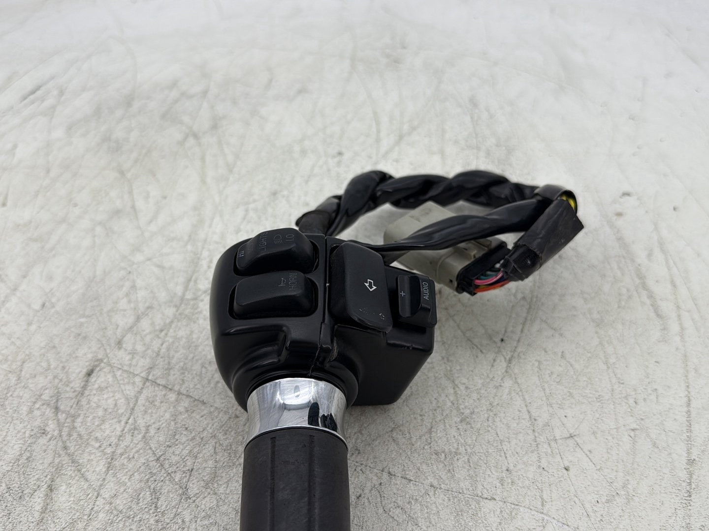 2007 Harley Touring FLHTC Electra Glide Classic OEM Left Turn Signal Headlight Switches Controls