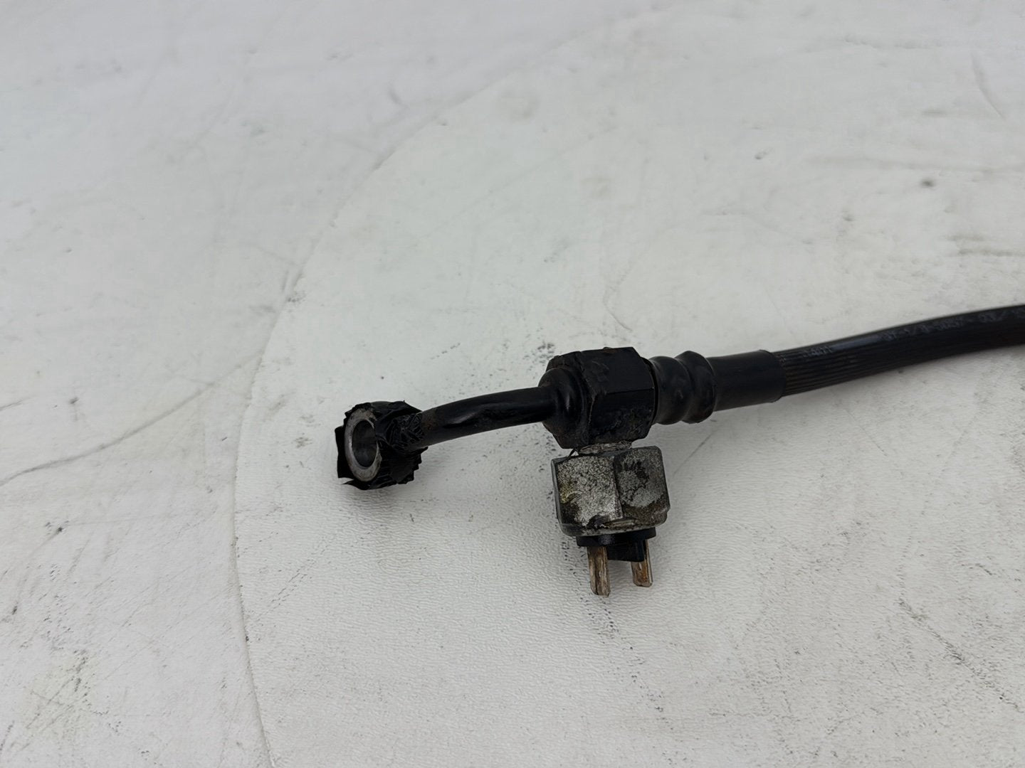 2006 Harley Dyna Super Glide Custom FXDCI OEM Rear Brake Hose Line Pipe