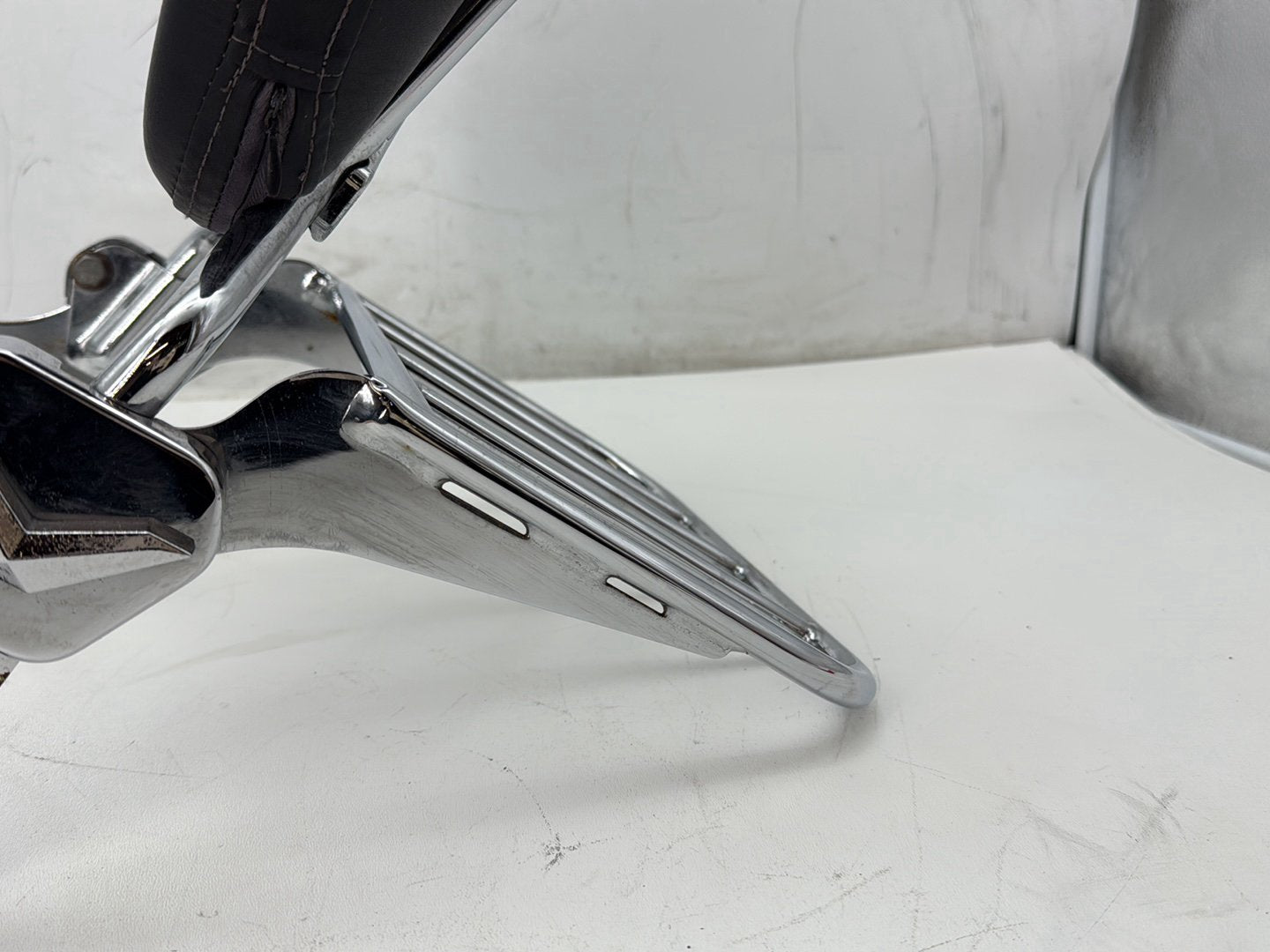 2008 Harley Road King Touring FLHR OEM Rear Sissy Bar w/ Backrest Cushion Pad