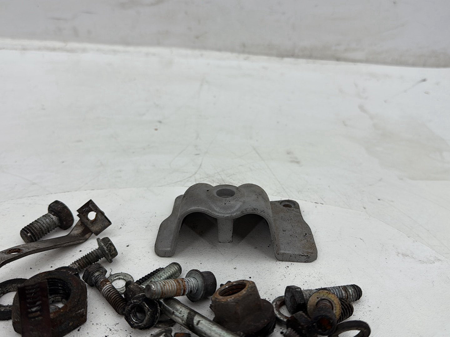 2005 Harley Road Glide Touring FLTRI OEM Hardware Bolts Nuts & Brackets