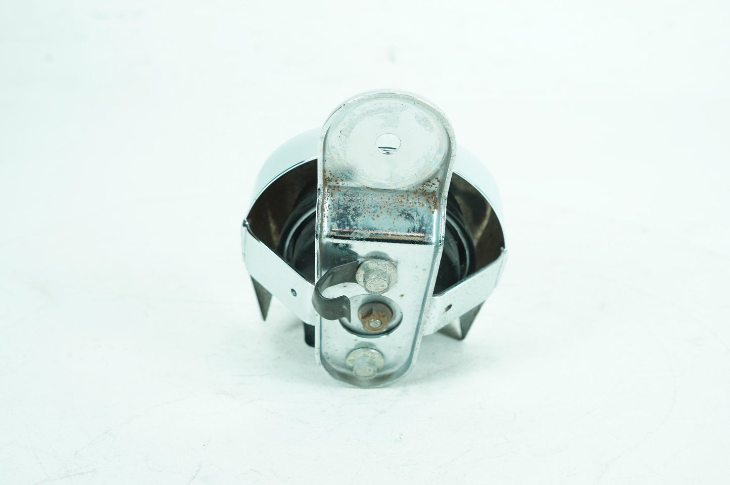 2000 - 2006 Harley-Davidson Softail Fat Boy Horn Signal Klaxon Chrome Cover 69012-93A