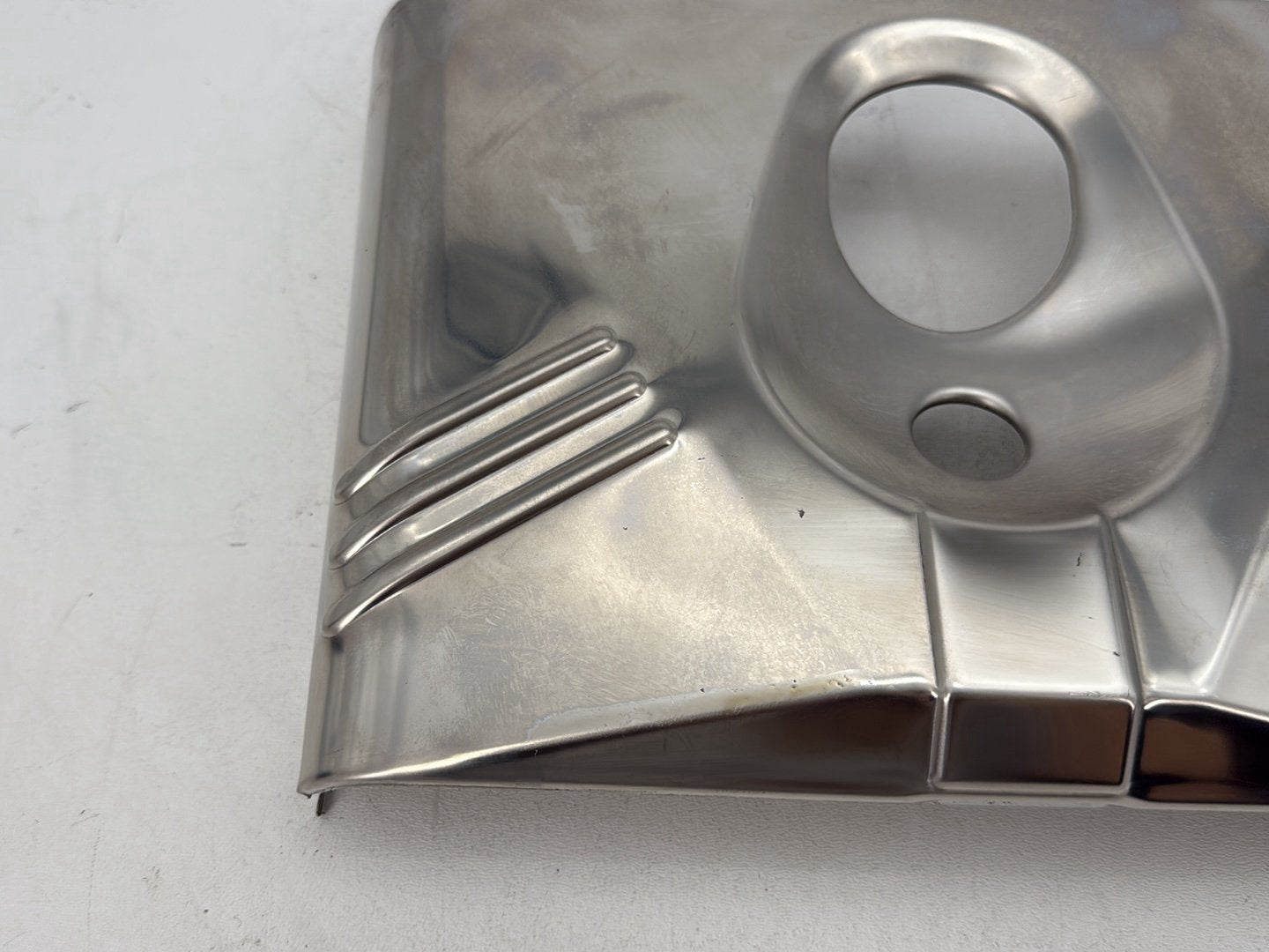 2004 Harley Softail FLSTC Heritage Classic OEM Front Upper Nacelle Headlight Cover Panel