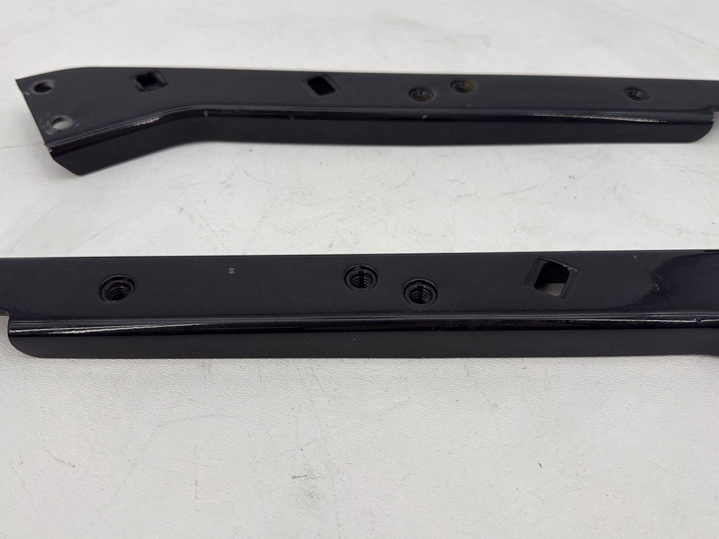 1999 - 2006 Harley-Davidson Touring Electra Glide Left & Right Saddlebag Mount Brackets 90718-79C