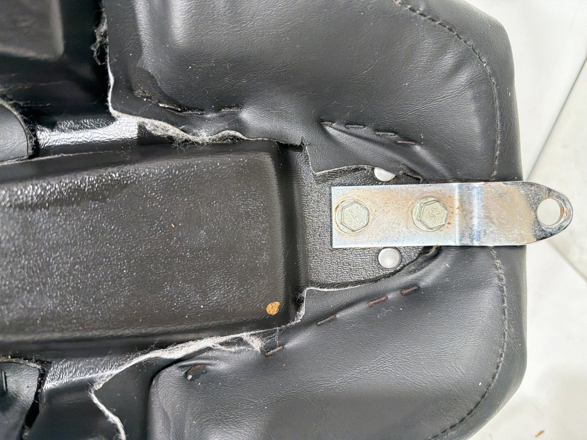 2004 Harley Electra Glide Touring Ultra OEM Passenger Rider Driver Seat Saddle