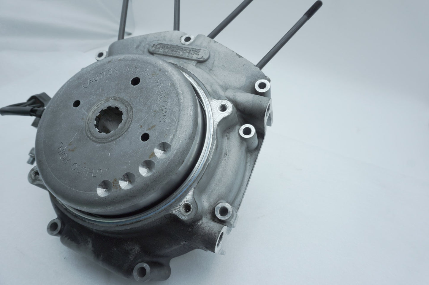 1999 - 2006 Harley-Davidson Dyna Super Glide Crankcase Shaft Engine Motor Cover 24631-03