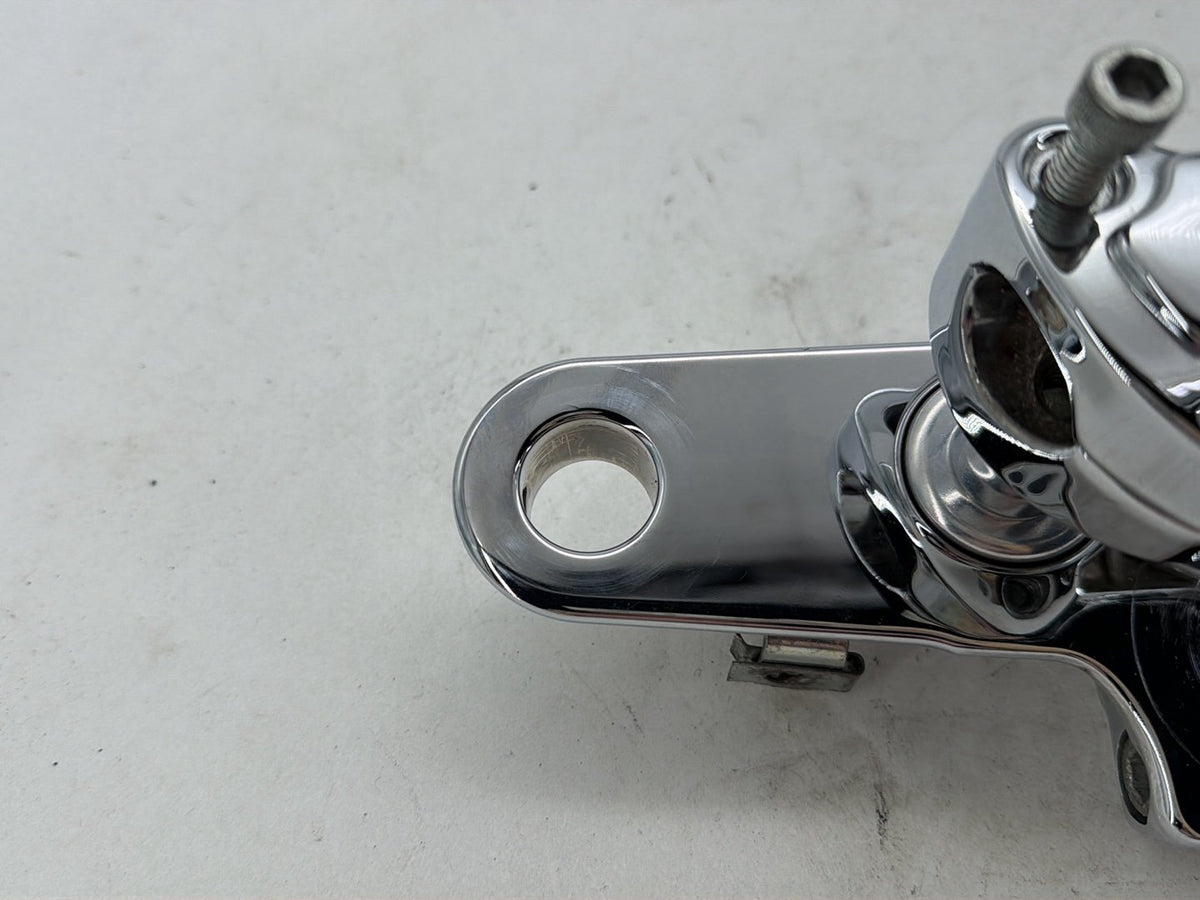 2004 Harley Heritage Softail Classic OEM Front Fork Upper Triple Tree Bracket