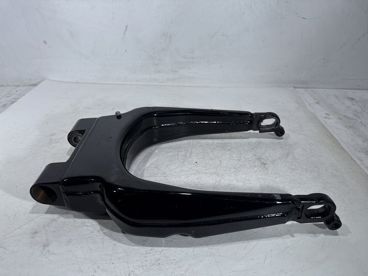 2010 Harley Road King Touring Police OEM Rear Fork Swingarm Swing Arm