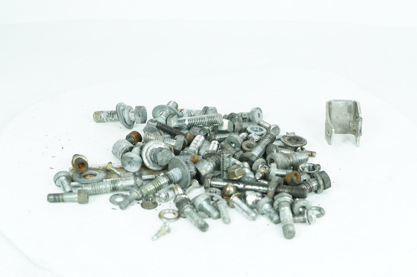 1999 - 2006 Harley-Davidson Touring Road King Hardware Bolts Nuts & Brackets