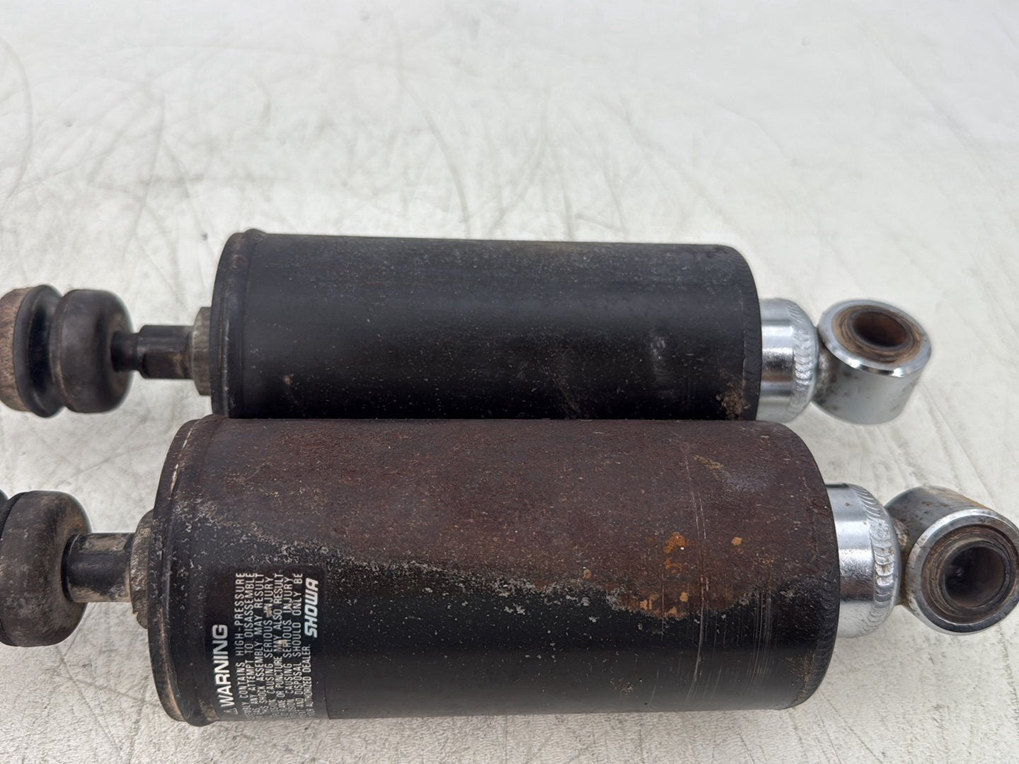 2000 Harley Softail FLSTC Heritage Classic OEM Rear Left Right Shock Absorbers